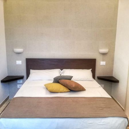 Palazzo San Lazzaro Bed & Breakfast Lecce Bagian luar foto