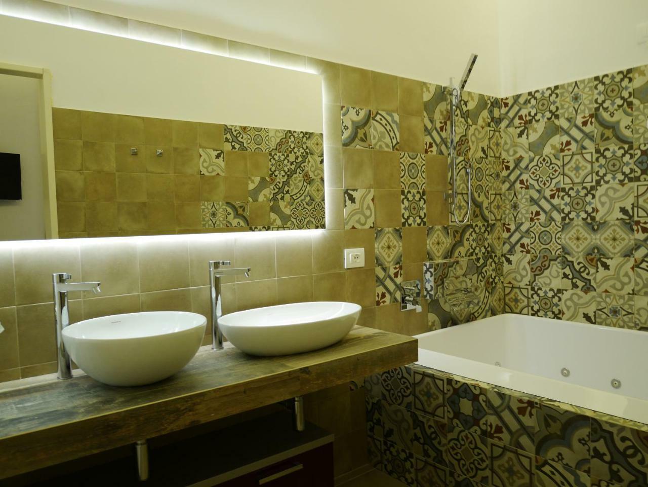 Palazzo San Lazzaro Bed & Breakfast Lecce Bagian luar foto