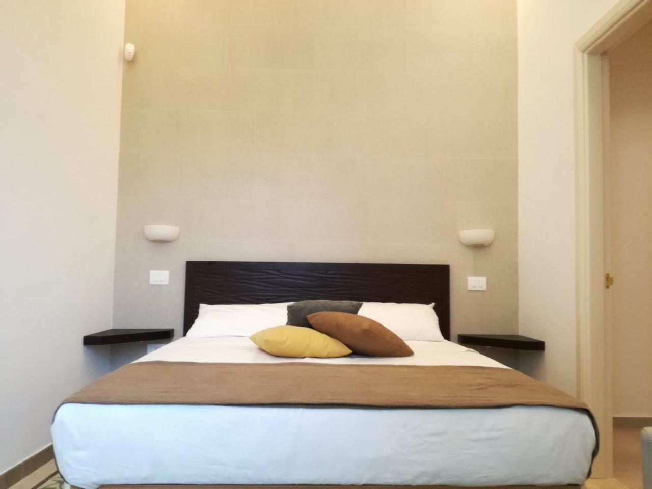 Palazzo San Lazzaro Bed & Breakfast Lecce Bagian luar foto