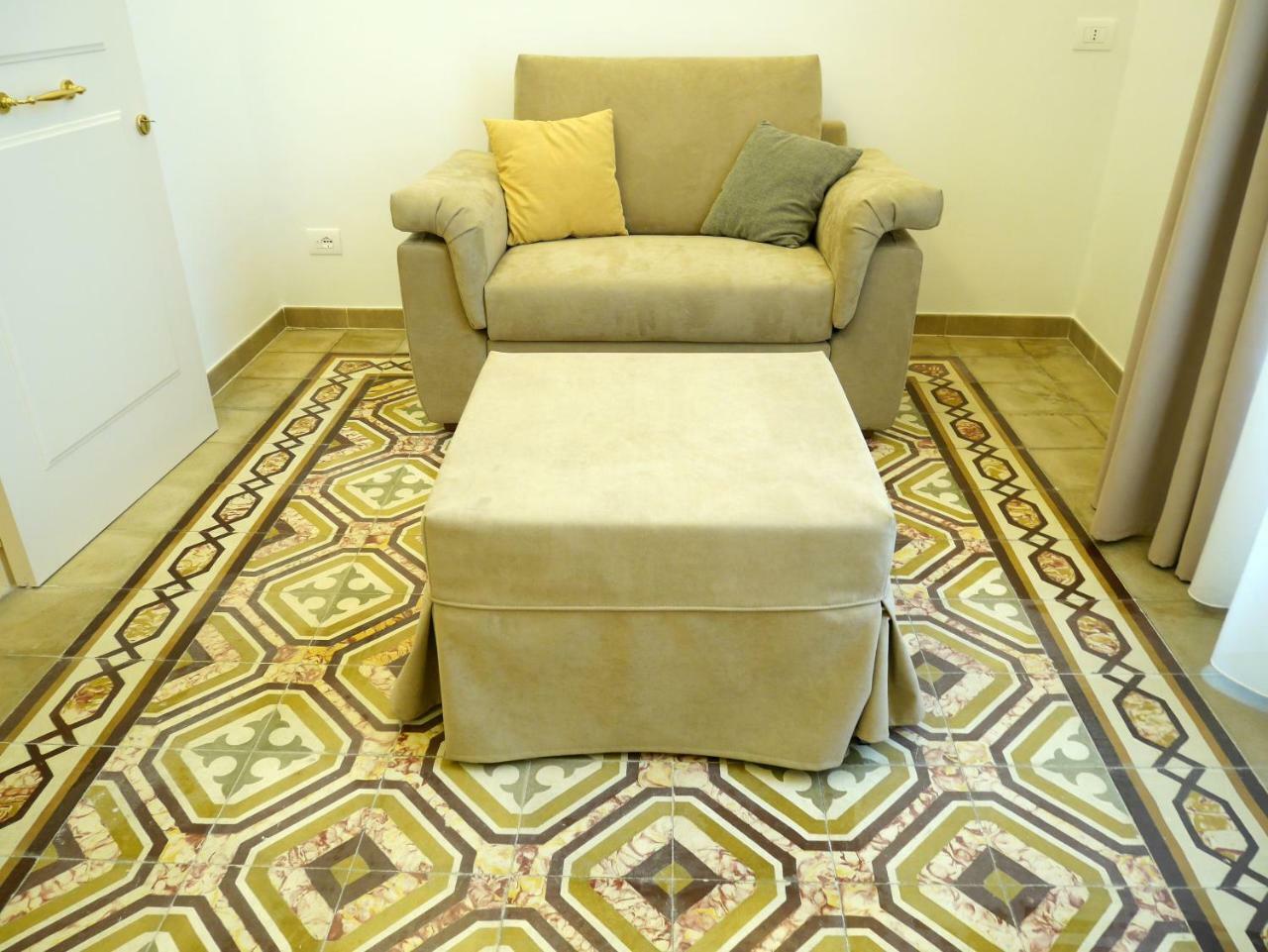 Palazzo San Lazzaro Bed & Breakfast Lecce Bagian luar foto